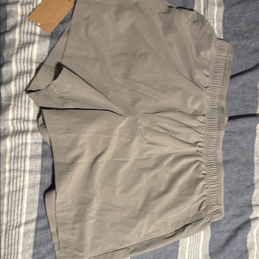 Men's Gray Shorts